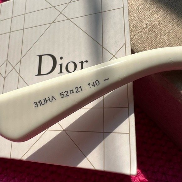 Dior reflected sunnies - Picture 10 of 10